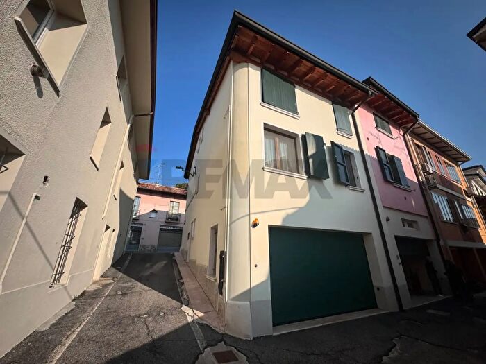 Appartamento bilocale in vendita in Vicolo Gobbo, Carpenedolo