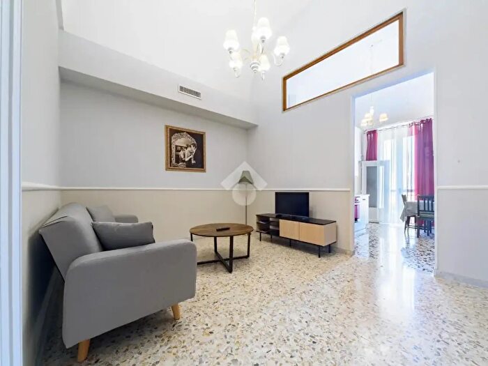 Appartamento trilocale in vendita in Via Giovanni Simonetti, Martina Franca
