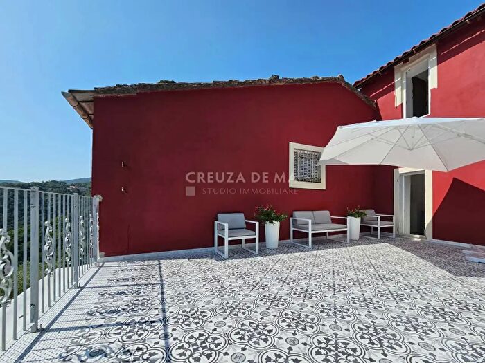 Casa con 6 locali in vendita in Località Giardino, Rapallo