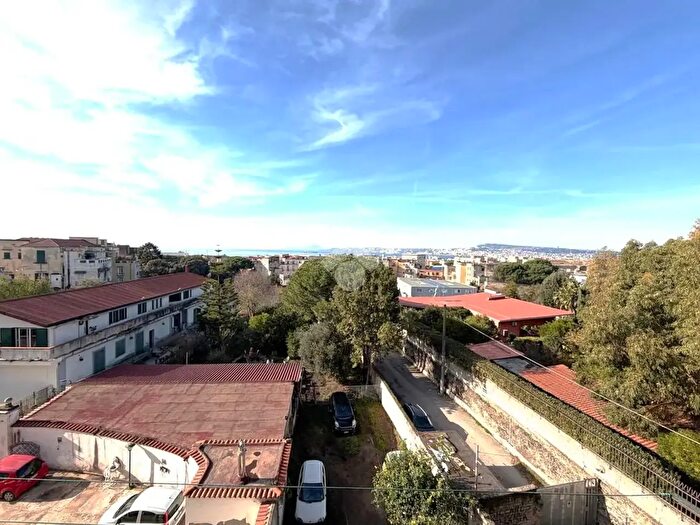 Appartamento trilocale in vendita in Via Bonaventura Zumbini, Portici