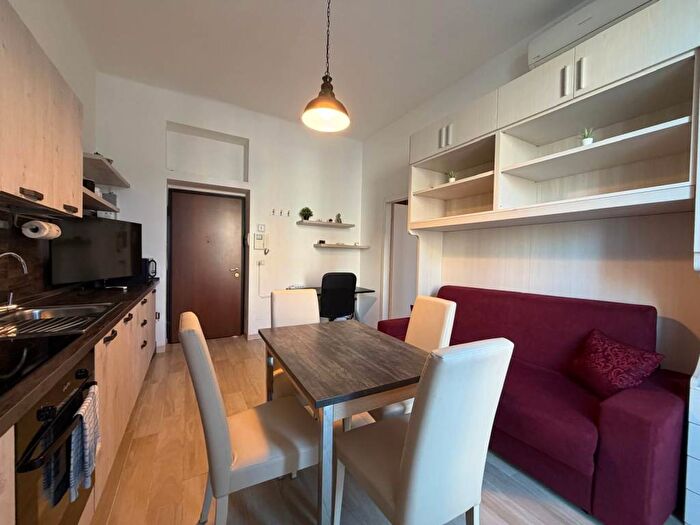 Appartamento bilocale in affitto in Piazza Francesco Carrara, Cermenate Abbiategrasso, Milano