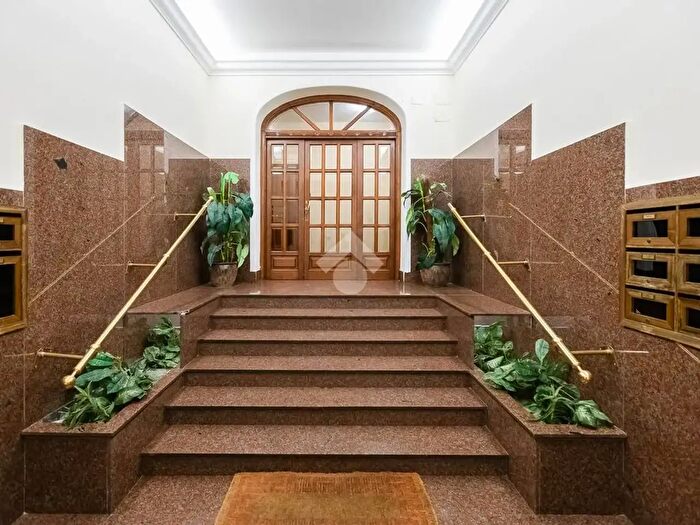 Appartamento monolocale in vendita in Via Lavinio, Roma