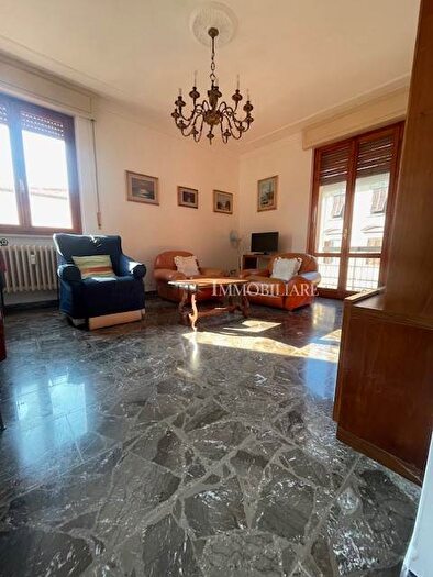 Appartamento con 5 locali in affitto in Attias Marconi, Livorno