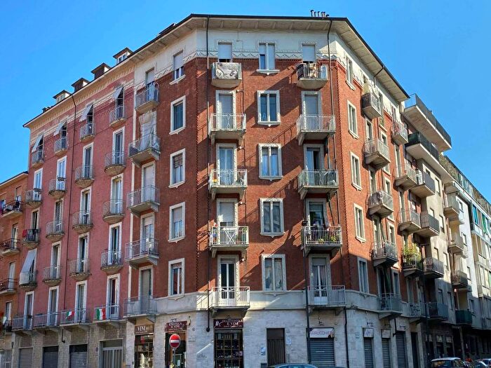 Appartamento trilocale in affitto in via G Spontini, Barriera di Milano, Torino