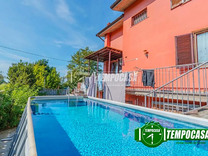 Casa quadrilocale in vendita in Via Gattinara Spirago, Marzano