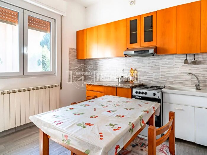 Appartamento bilocale in vendita in Via Damiano Chiesa, Caronno Pertusella