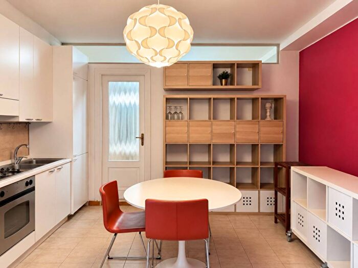 Appartamento bilocale in affitto in Via San Marco, Moscova, Milano