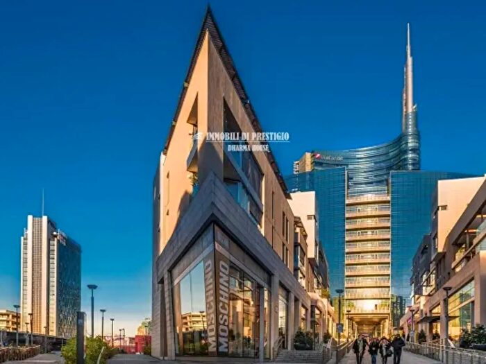 Appartamento trilocale in vendita in Milano