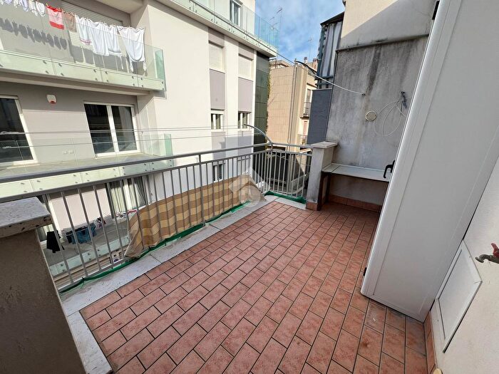 Casa con 6 locali in vendita in Viale Martiri del, Altamura