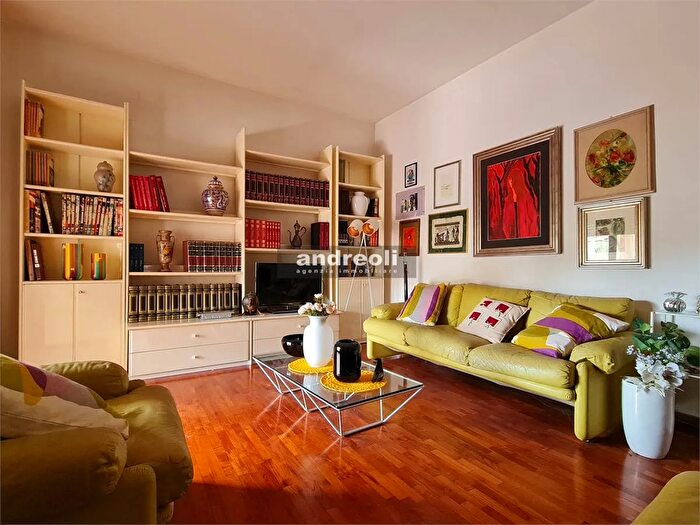 Appartamento con 7 locali in vendita in Rosora