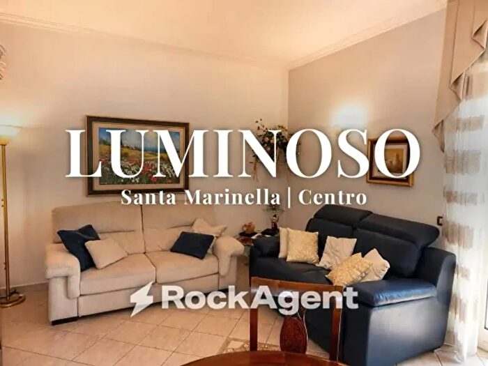 Appartamento trilocale in vendita in Via delle Colonie, Santa Marinella