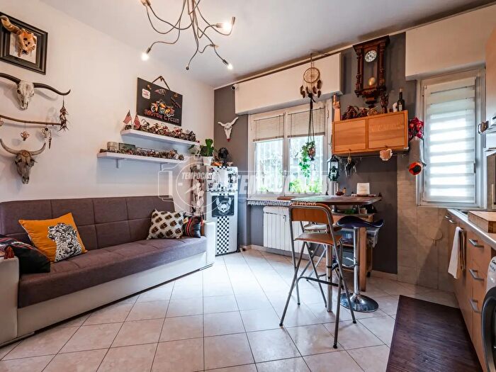 Appartamento bilocale in vendita in Via Monfalcone, Milano