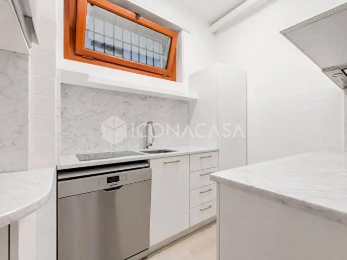 Appartamento quadrilocale in vendita in Via Luigi Pasteur, Milano