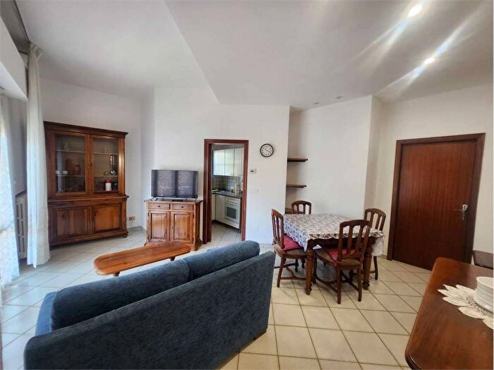 Appartamento con 6 locali in affitto in via ravenna, Cattolica