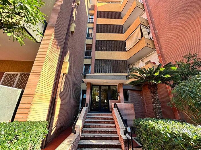 Appartamento quadrilocale in affitto in Via Armando Favia, Bari