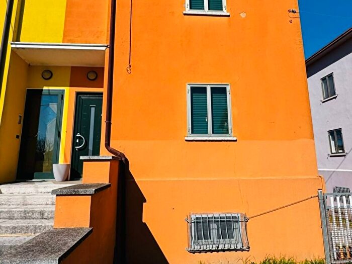 Casa quadrilocale in affitto in Via Pier Domenico Frattini, Centro, Legnago
