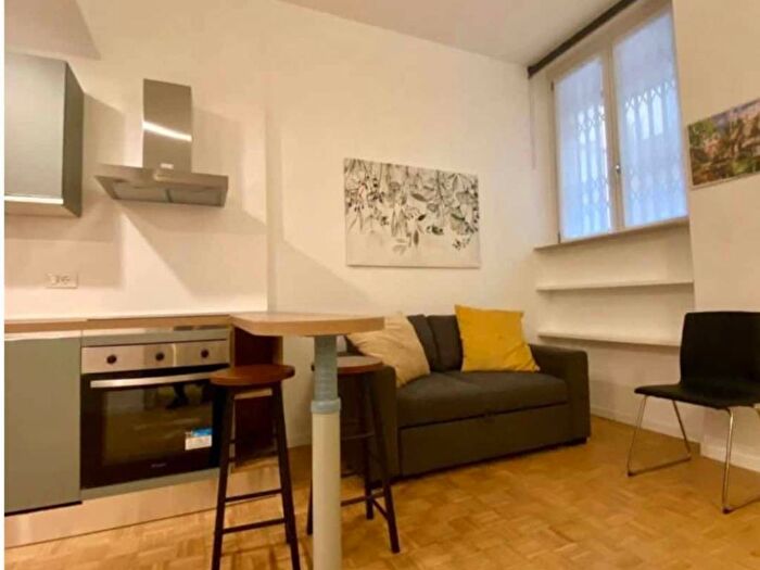 Appartamento bilocale in affitto in Via Macedonio Melloni, Piave Tricolore, Milano