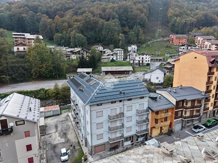 Appartamento trilocale in vendita in Via Provinciale, Crissolo