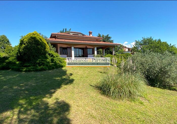 Casa con 6 locali in vendita in Via Costalunga, Soiano Del Lago