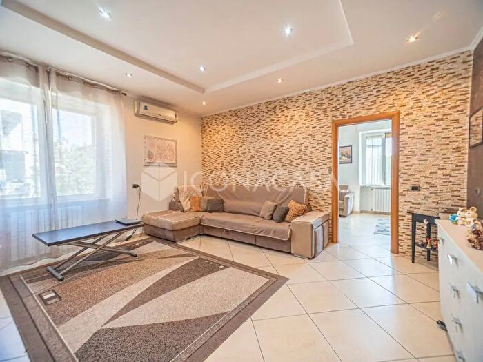 Appartamento trilocale in vendita in Via Apulia PalP, Bari