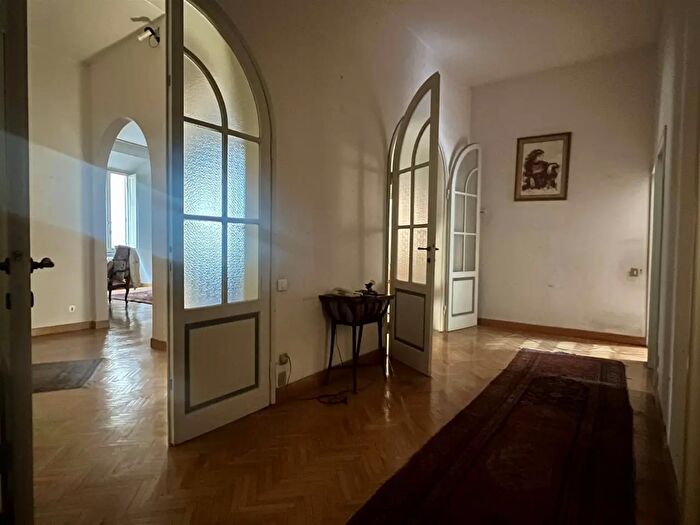 Appartamento con 8 locali in vendita in Firenze