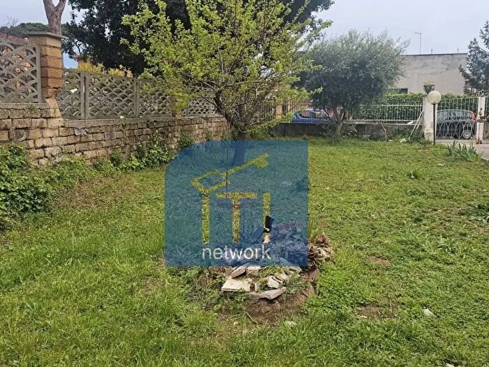 Appartamento trilocale in vendita in Via del Biancospino, Anzio