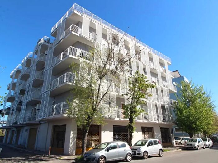 Appartamento con 5 locali in vendita in Via Aterno, Pescara