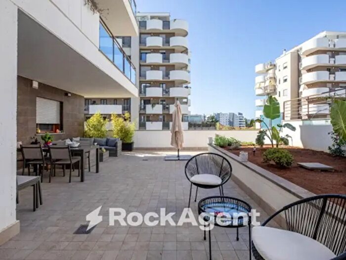 Appartamento quadrilocale in vendita in Via Giana Anguissola, Roma