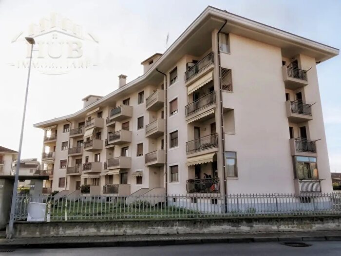 Appartamento quadrilocale in vendita in Via Vermenagna, Borgo San Dalmazzo