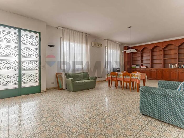 Appartamento quadrilocale in affitto in Strada Santa Caterina b, Bari