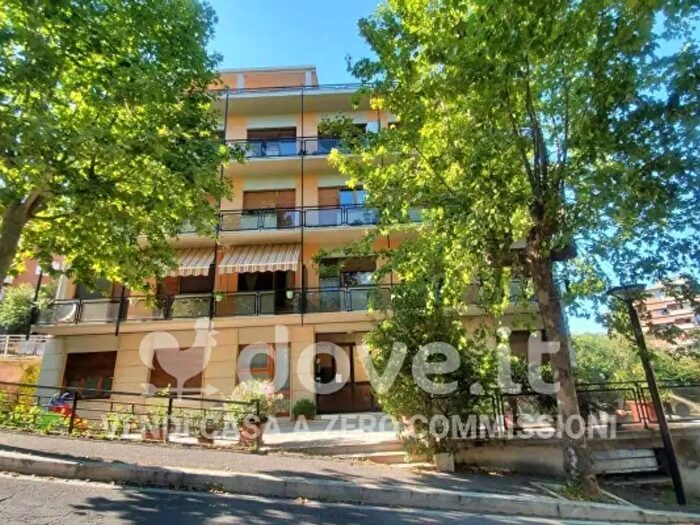 Appartamento con 5 locali in vendita in Via dei Colli, Chianciano Terme