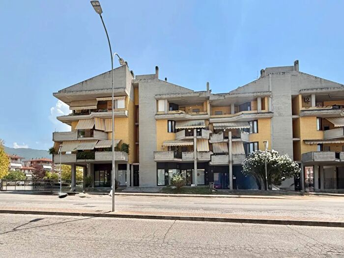 Appartamento quadrilocale in vendita in Via Sandro Pertini, Rieti