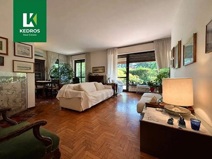 Appartamento con 5 locali in vendita in Via Marzorati F, Varese