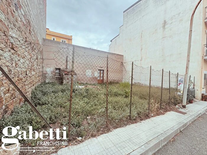 Casa trilocale in vendita in Via Giuseppe Mazzini, Acquedolci