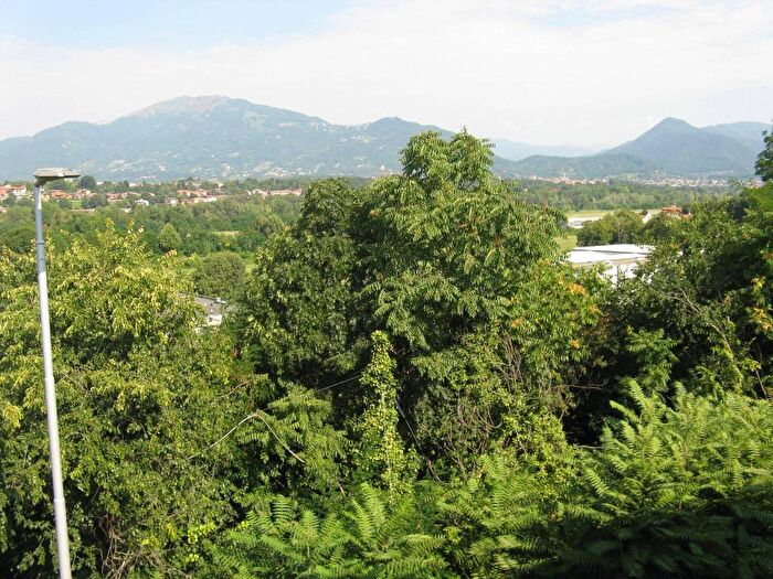 Casa bilocale in affitto in Scano Al Brembo, Valbrembo