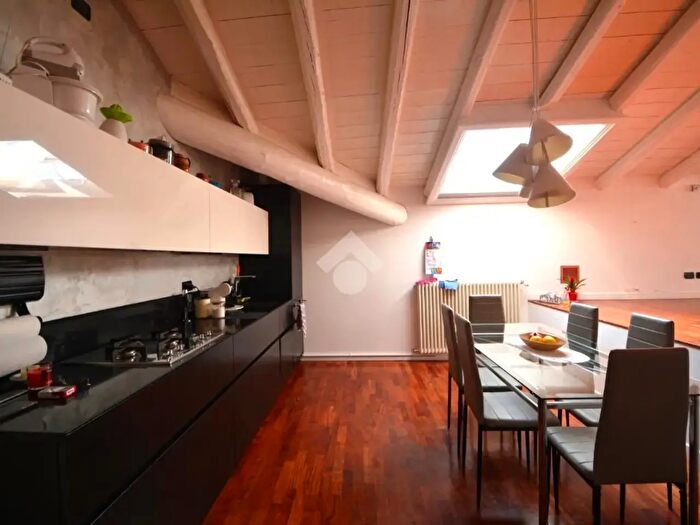 Appartamento bilocale in vendita in Via XXV Aprile, Almenno San Salvatore