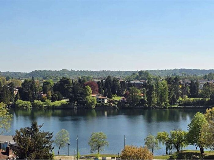 Appartamento monolocale in affitto in Via Ferrarin, Centro, Sesto Calende