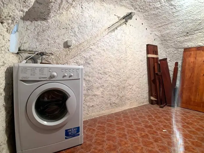 Case in Vendita e in Affitto - 1