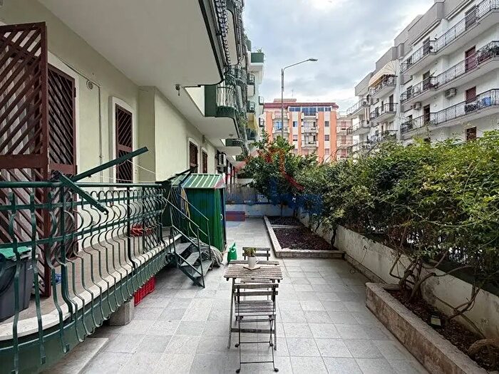 Appartamento trilocale in vendita in Via Firenze, Trani