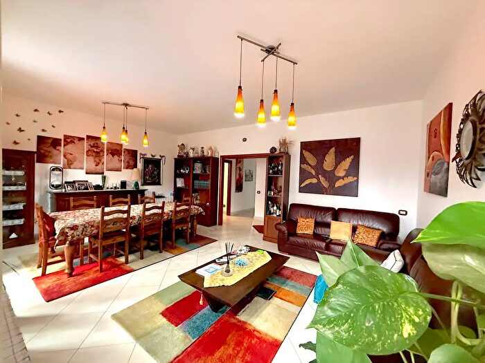 Appartamento quadrilocale in vendita in Via Arcangelo Corelli, Cagliari