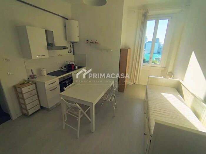 Appartamento bilocale in affitto in Via Arcivescovo Calabiana, Milano