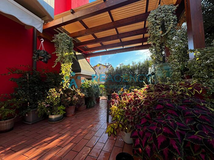 Appartamento trilocale in vendita in Via Giuseppe Mazzini, Creazzo