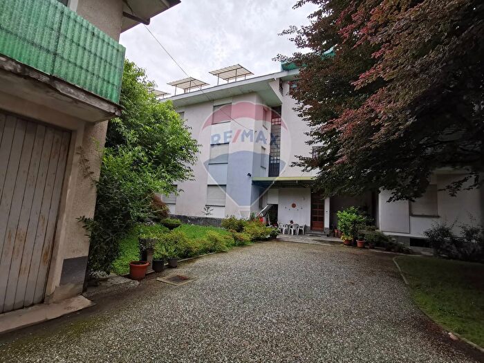 Case in Vendita e in Affitto - 2