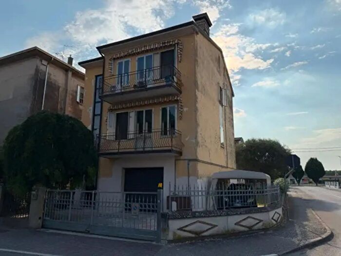 Casa con 6 locali in vendita in Via Virgilio, Borgo Mantovano
