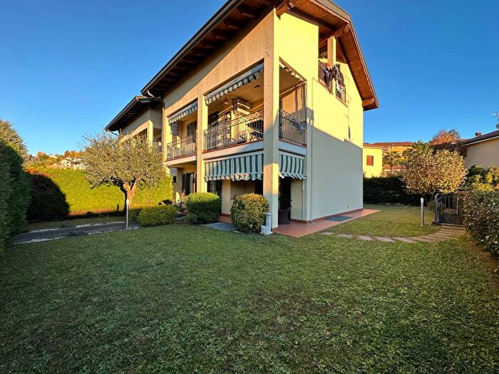 Appartamento trilocale in affitto in Via Milano, Cologna Caraverio, Castello di Brianza