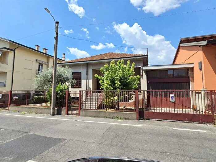 Casa trilocale in vendita in Via Mogadiscio, Monza