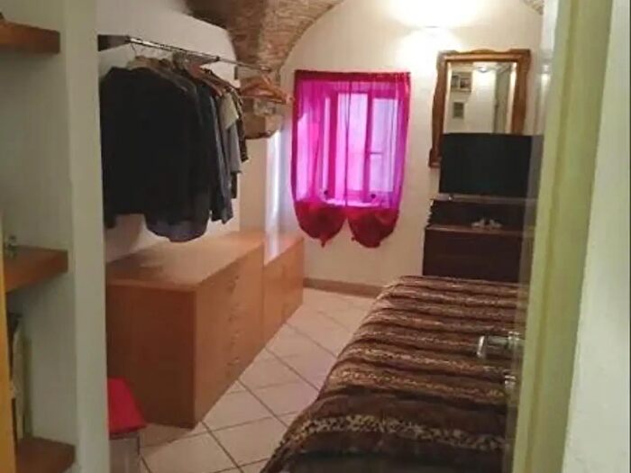 Appartamento trilocale in vendita in Dolcedo