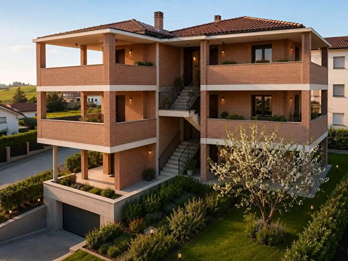 Casa con 20 locali in vendita in Via Medi, Trecastelli