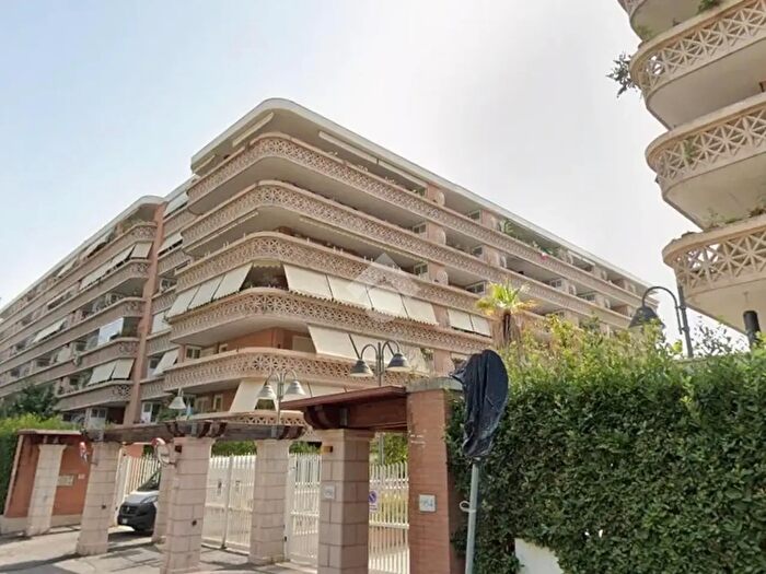 Appartamento quadrilocale in vendita in Via Flaminia, Roma