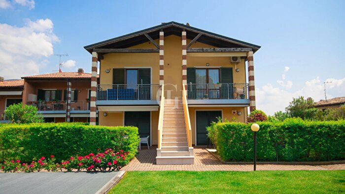 Appartamento bilocale in vendita in Costermano